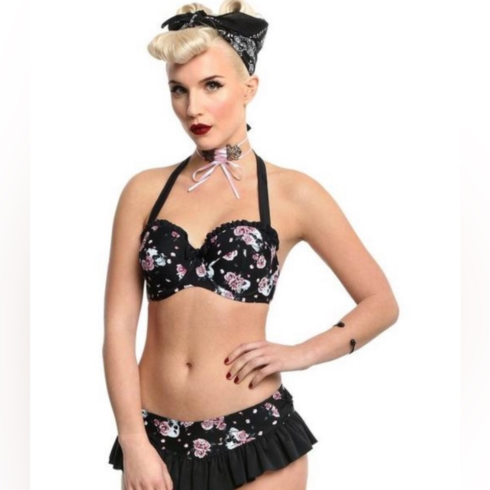 Hot topic skull swimsuit